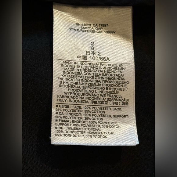 COPY - Gap small pleated mini skirt with pockets - Picture 14 of 16